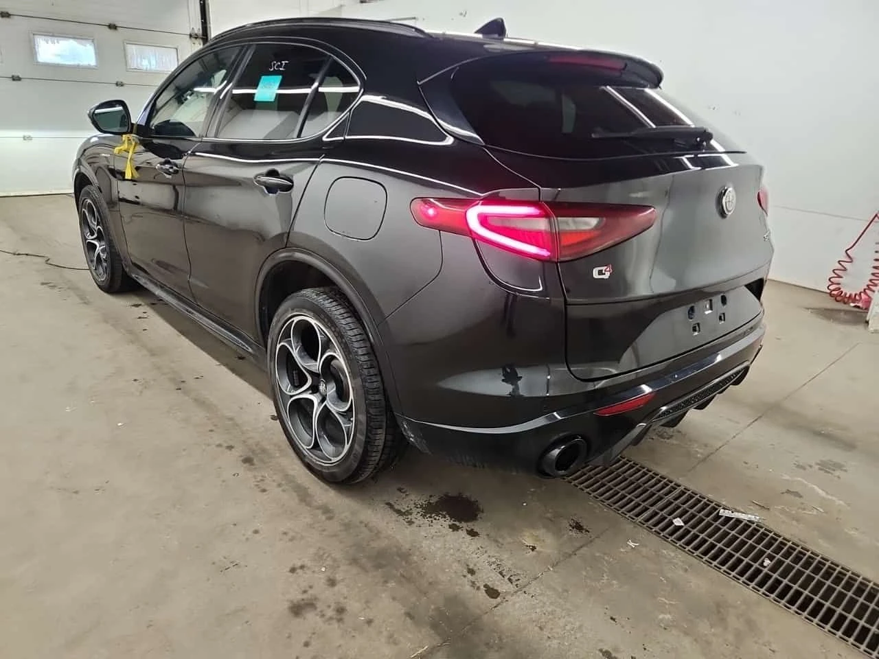 Alfa Romeo Stelvio * VELOCE* АВТОКРЕДИТ БЕЗ ПЪРВОНАЧАЛНА ВНОСКА* , снимка 4 - Автомобили и джипове - 54664945