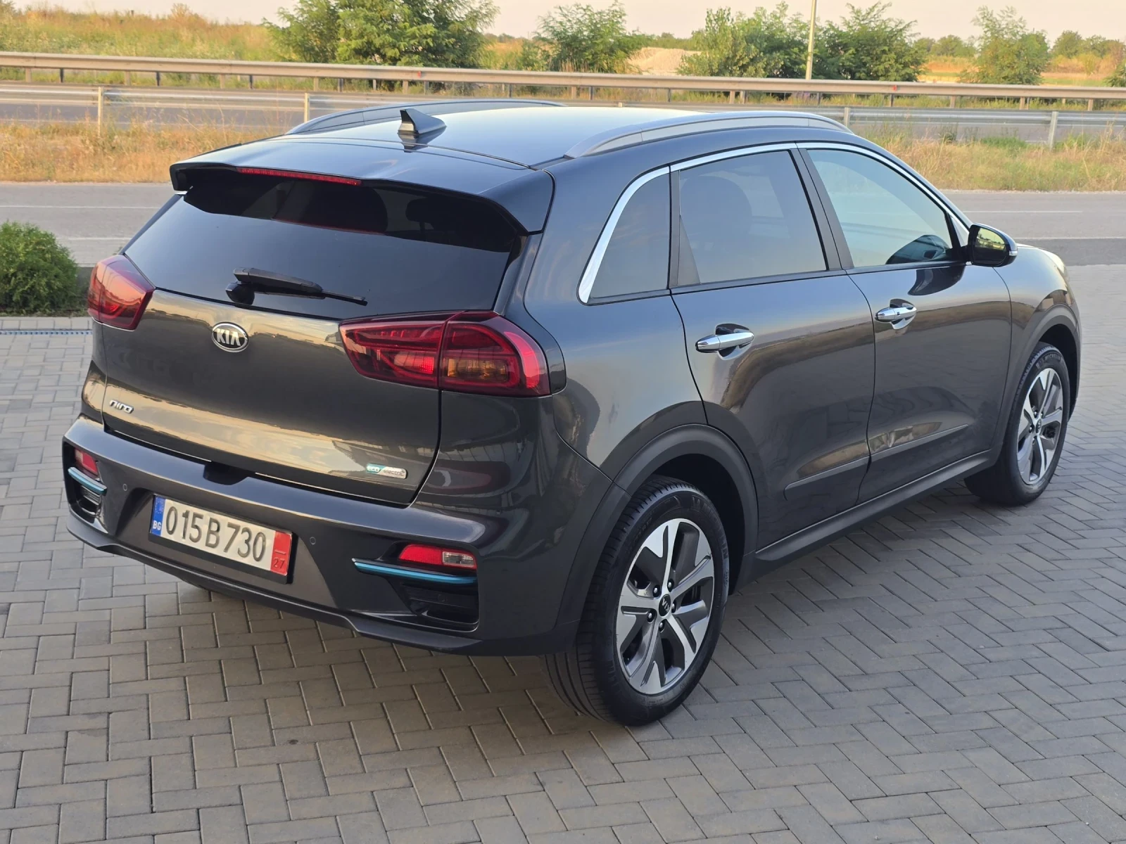 Kia Niro 64KW/127000km/FACE-LIFT, снимка 5 - Автомобили и джипове - 55073445