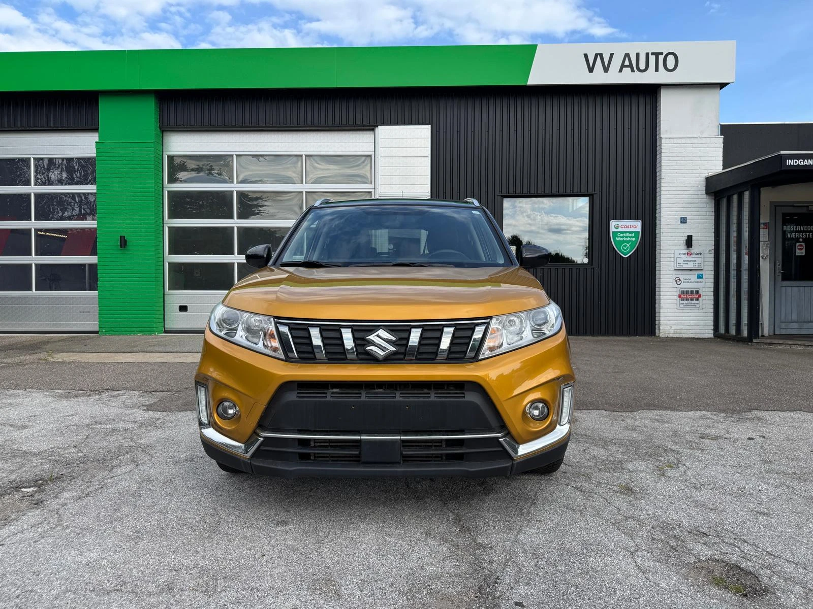 Suzuki Vitara 1, 0 Boosterjet, снимка 6 - Автомобили и джипове - 55512332