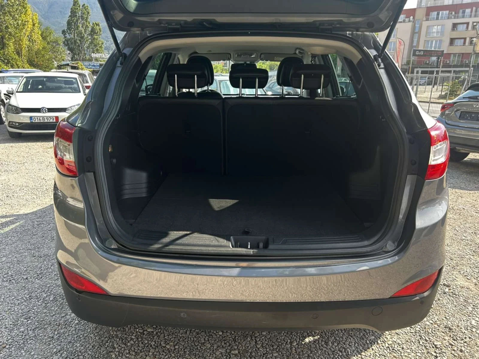 Hyundai IX35 2.0CRDI 4X4, снимка 14 - Автомобили и джипове - 55562879