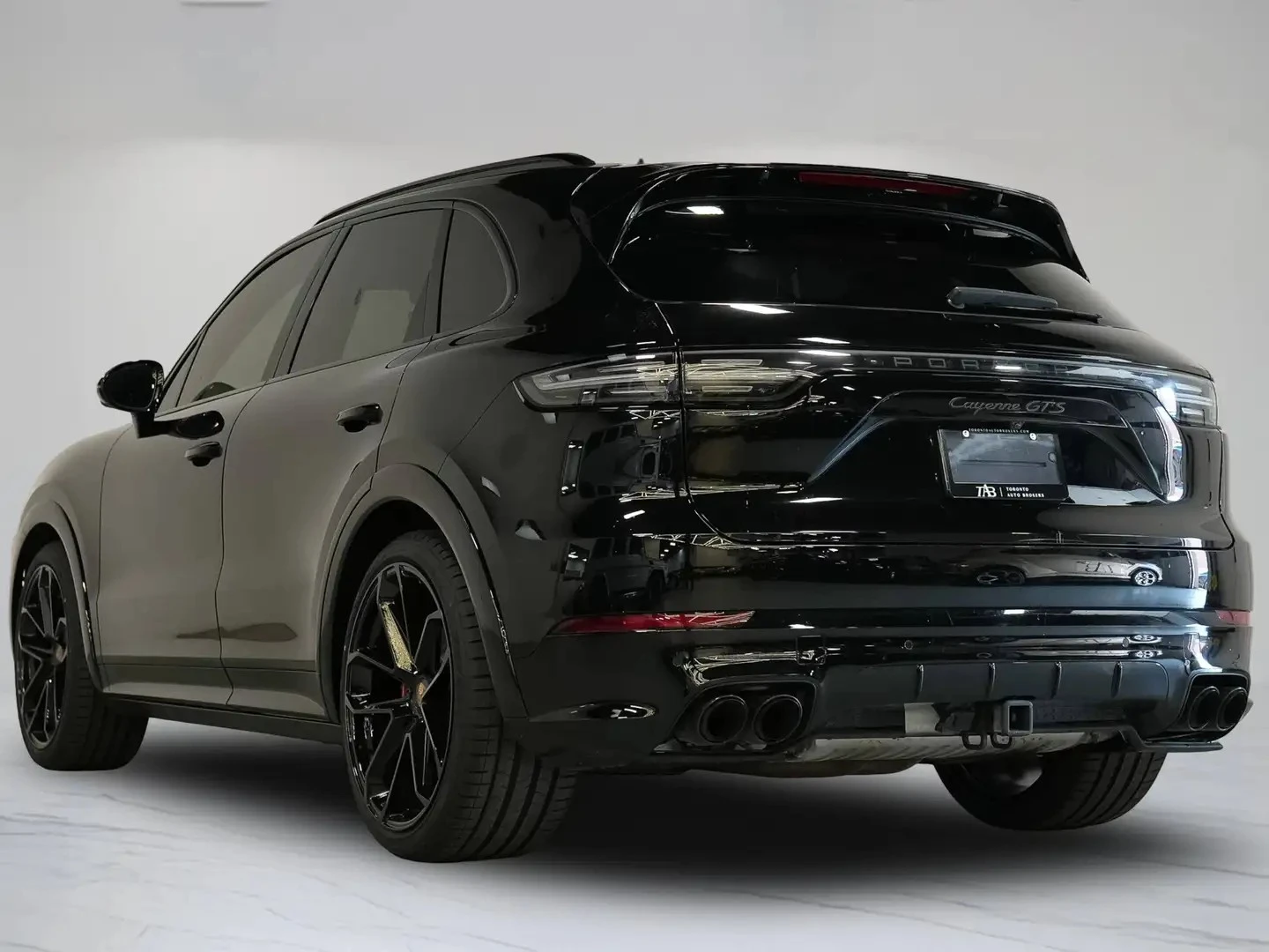 Porsche Cayenne GTS PREMIUM PLUS ЦЕНА ДО БЪЛГАРИЯ АВТОКРЕДИТ, снимка 4 - Автомобили и джипове - 55848883