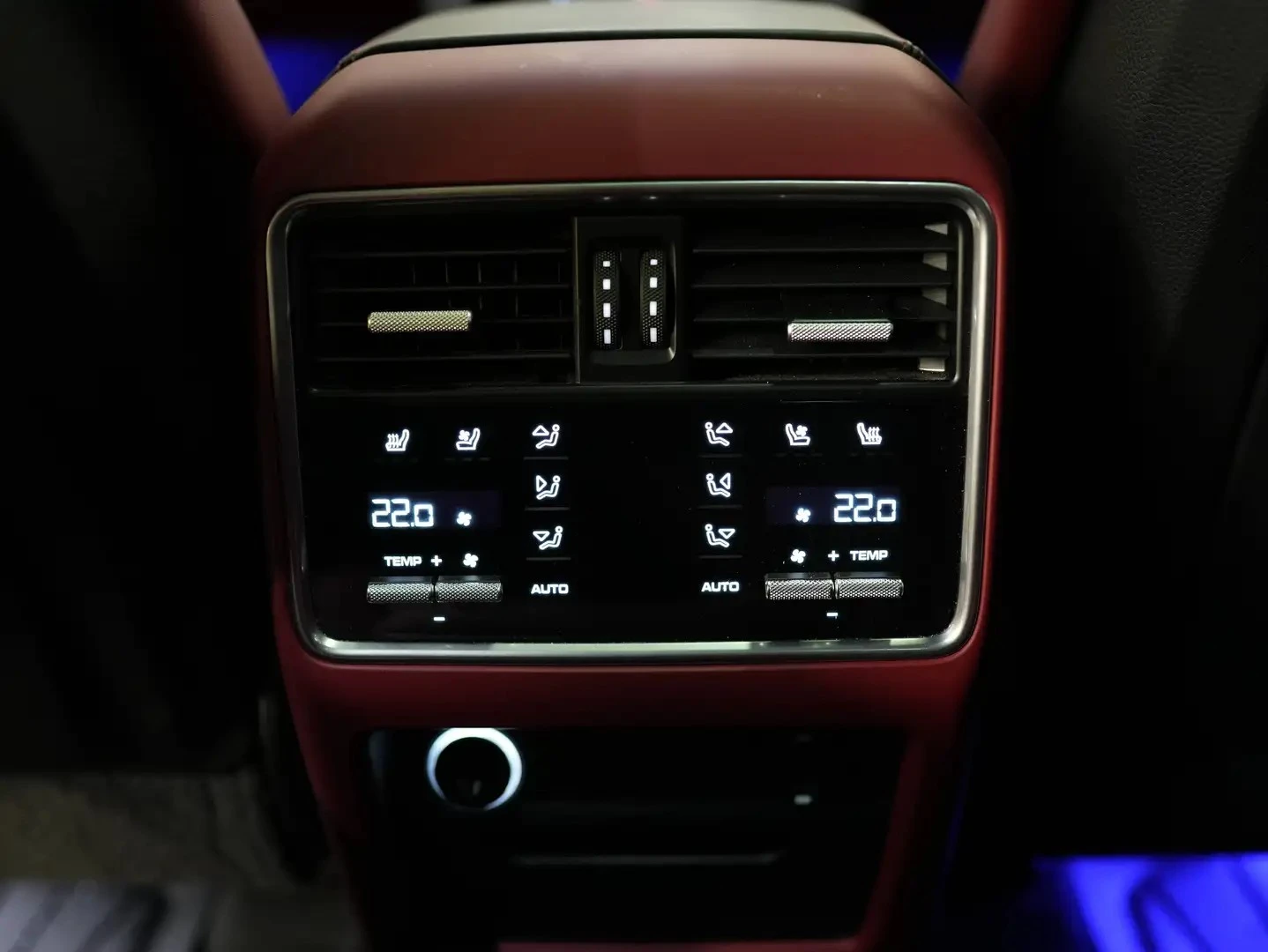 Porsche Cayenne GTS PREMIUM PLUS ЦЕНА ДО БЪЛГАРИЯ АВТОКРЕДИТ, снимка 12 - Автомобили и джипове - 55848883