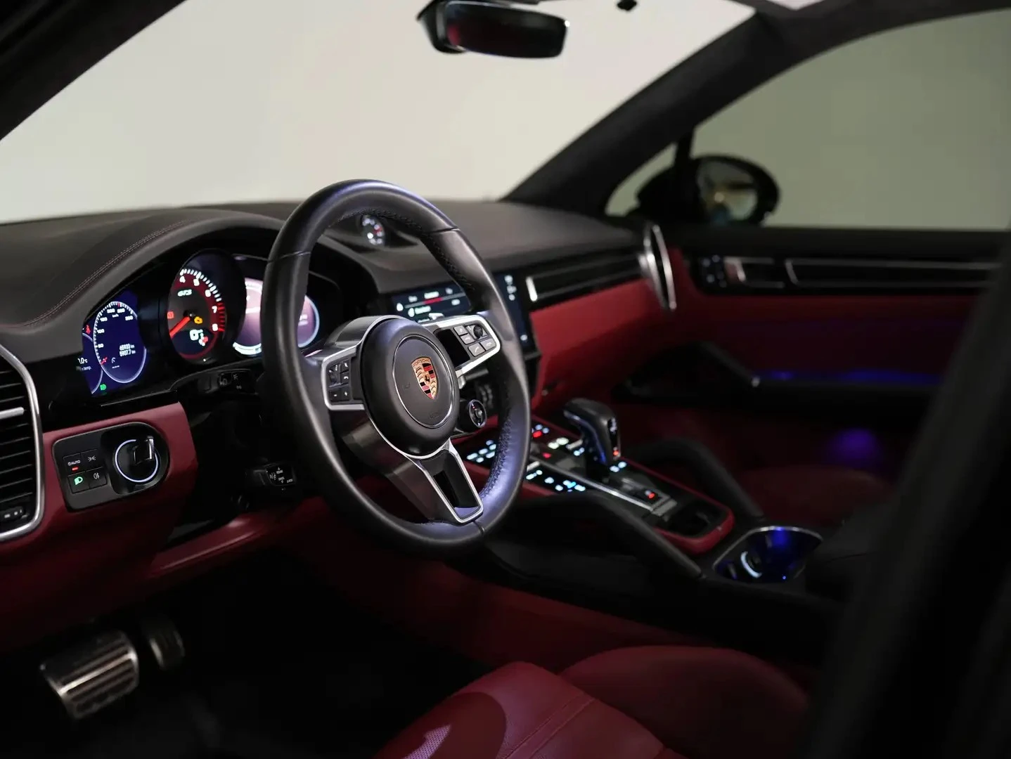Porsche Cayenne GTS PREMIUM PLUS ЦЕНА ДО БЪЛГАРИЯ АВТОКРЕДИТ, снимка 6 - Автомобили и джипове - 55848883