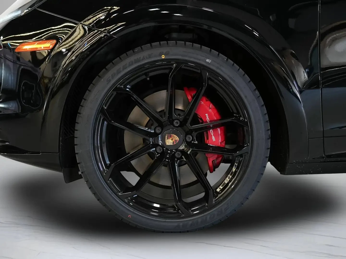 Porsche Cayenne GTS PREMIUM PLUS ЦЕНА ДО БЪЛГАРИЯ АВТОКРЕДИТ, снимка 14 - Автомобили и джипове - 55848883