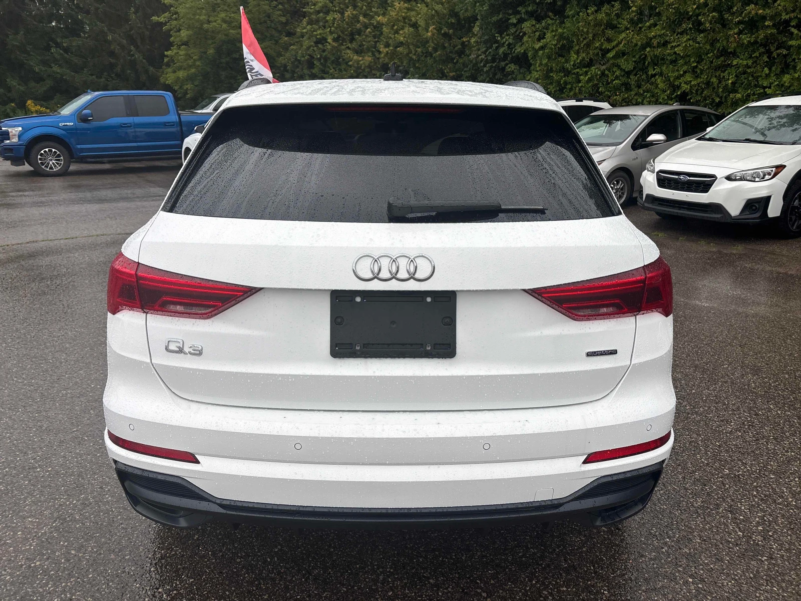 Audi Q3 * Technik S-line* BLACK OPTIC* DISTRONIC* , снимка 16 - Автомобили и джипове - 55911801