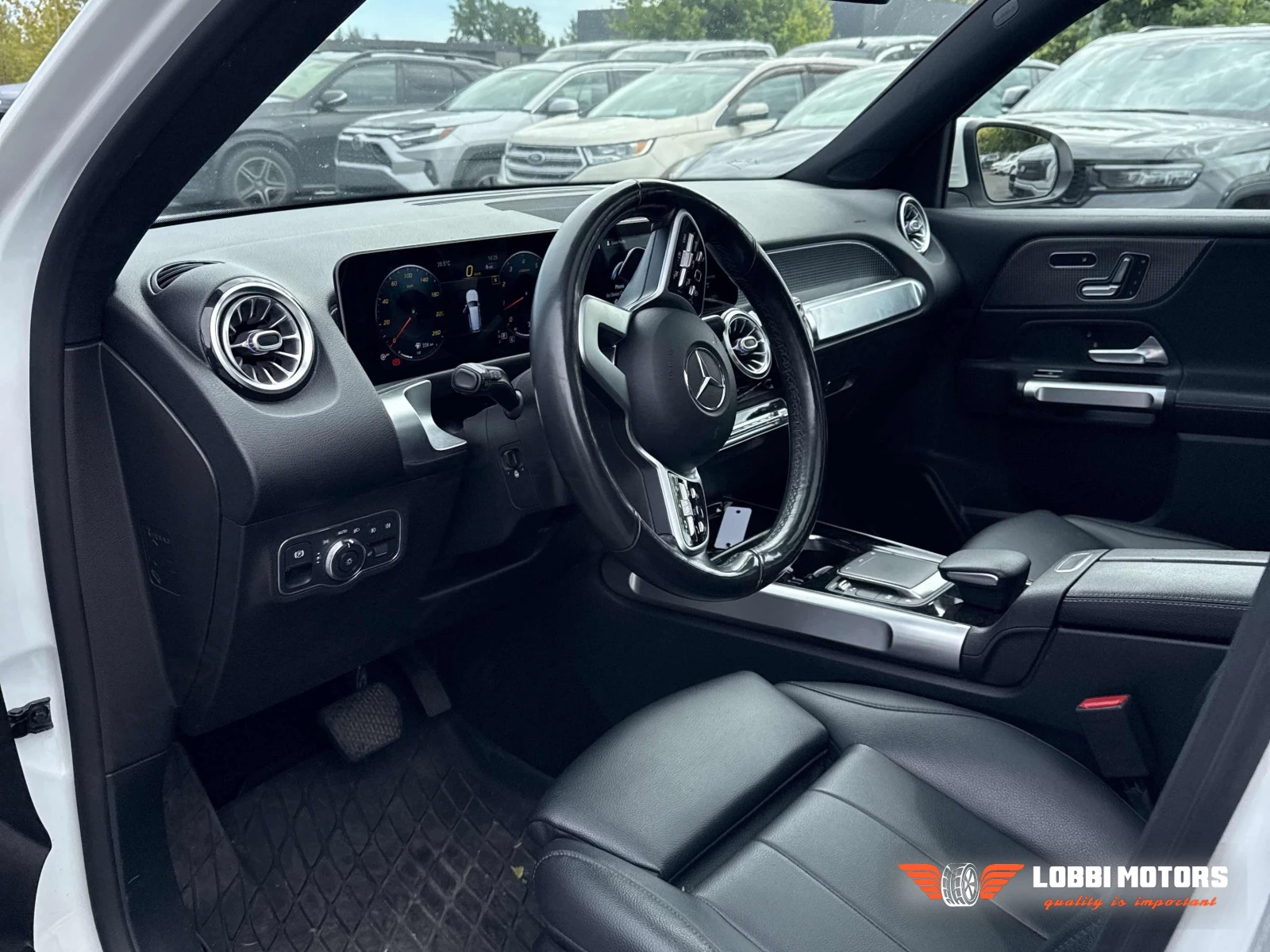 Mercedes-Benz GLB, снимка 10 - Автомобили и джипове - 56113848