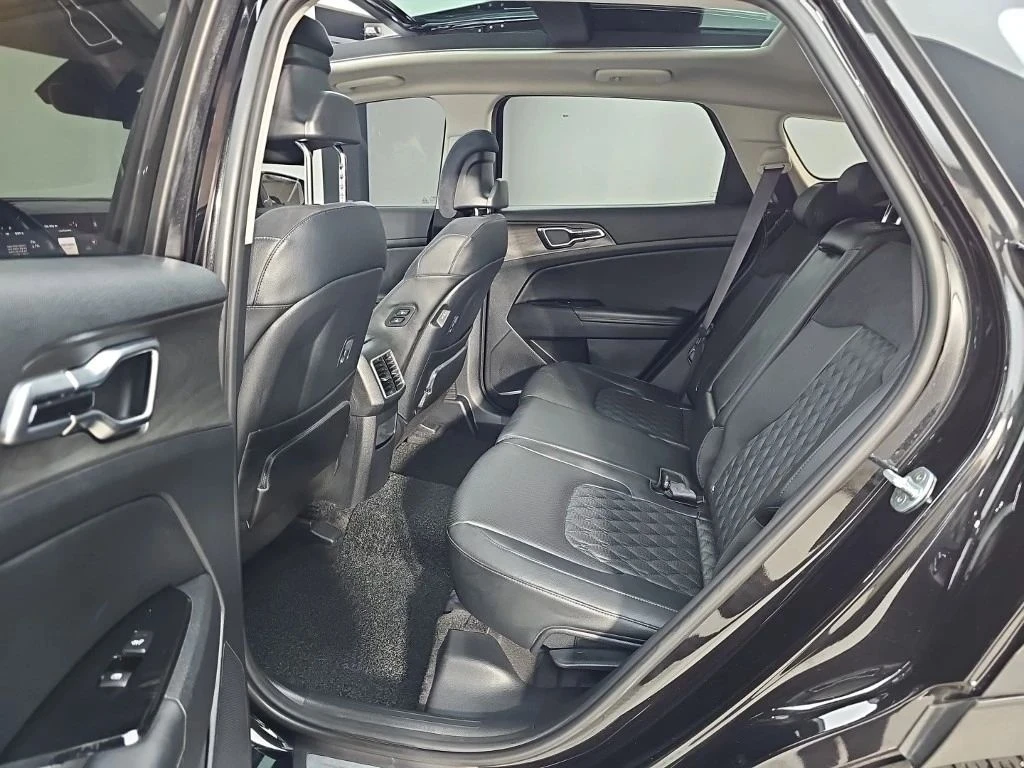 Kia Sportage, снимка 12 - Автомобили и джипове - 56689645