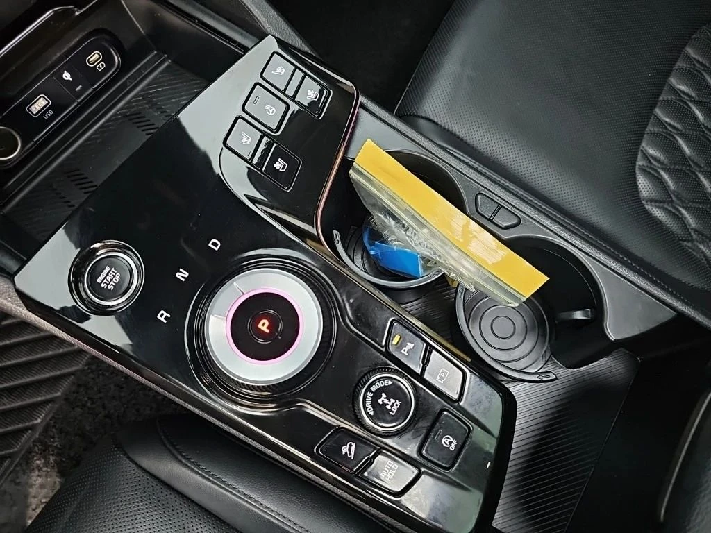 Kia Sportage, снимка 8 - Автомобили и джипове - 56689645
