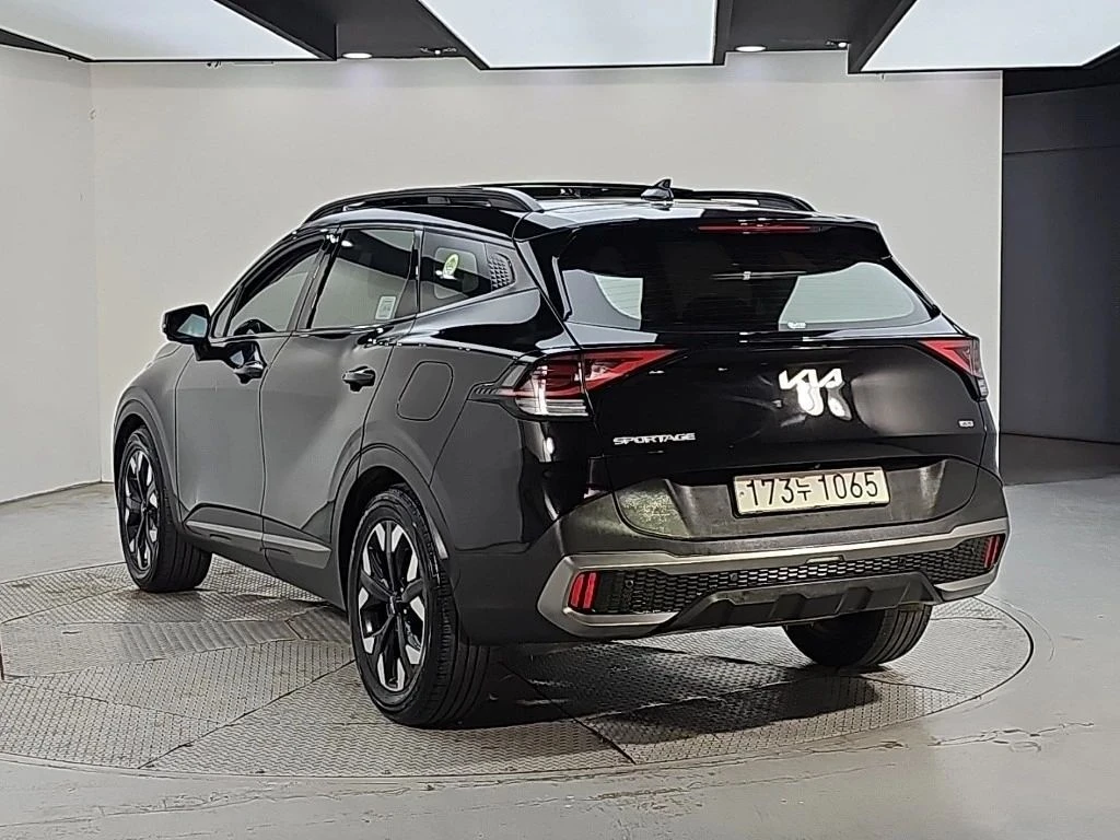 Kia Sportage, снимка 3 - Автомобили и джипове - 56689645