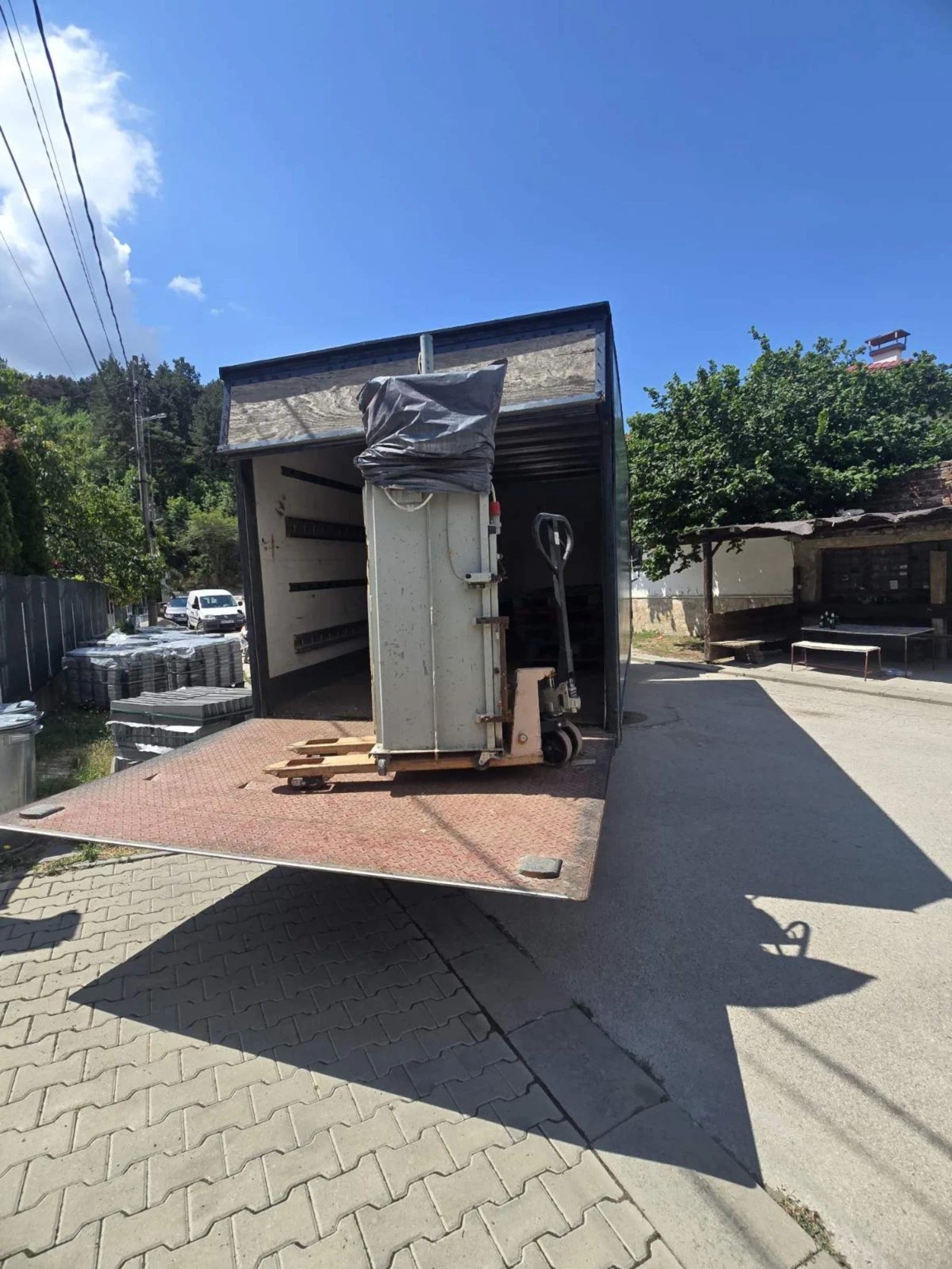 Iveco 75e14 Бордови с падащ борд - изображение 5