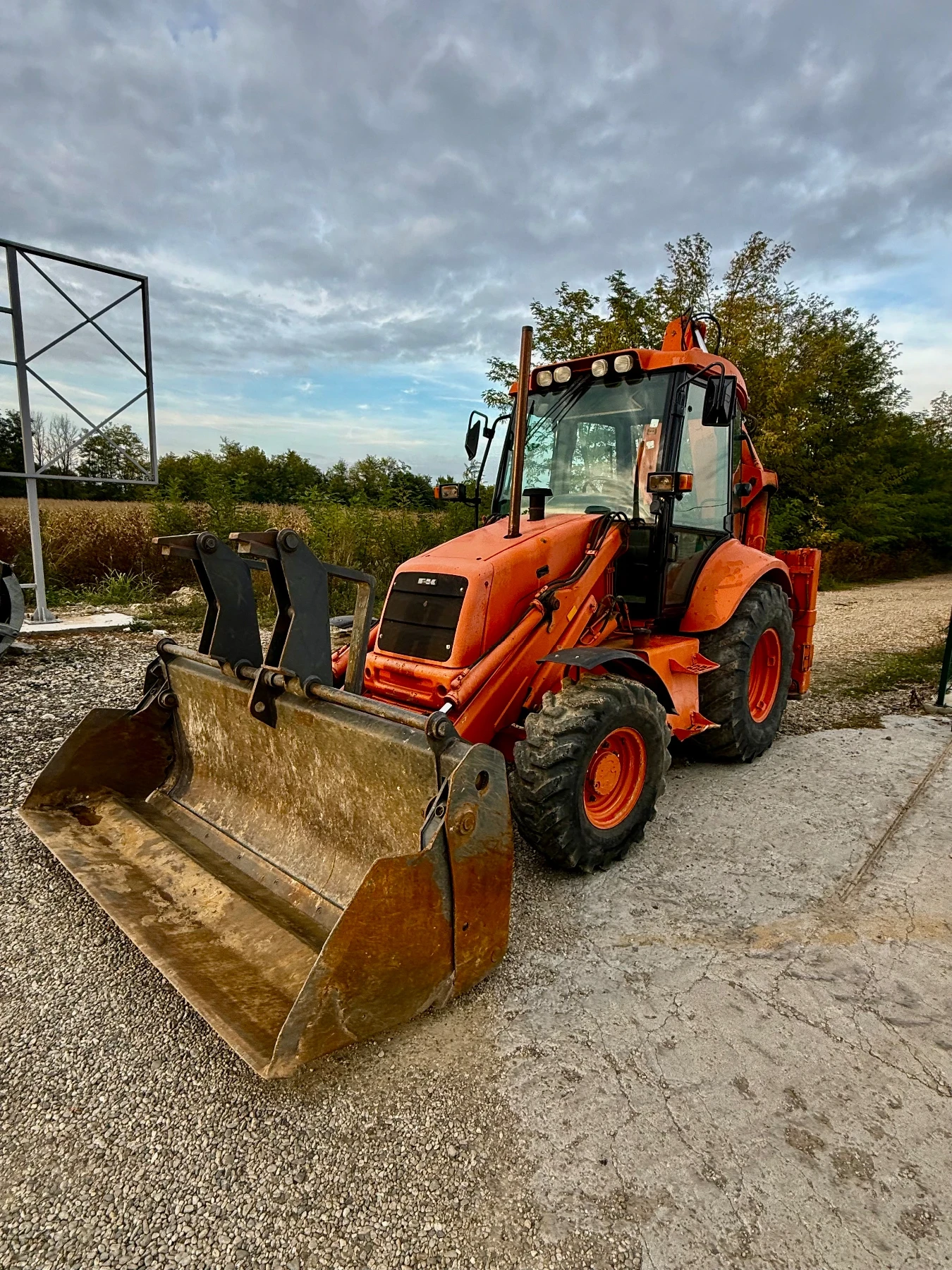 Багер Kobelco B-110 4PS, снимка 1