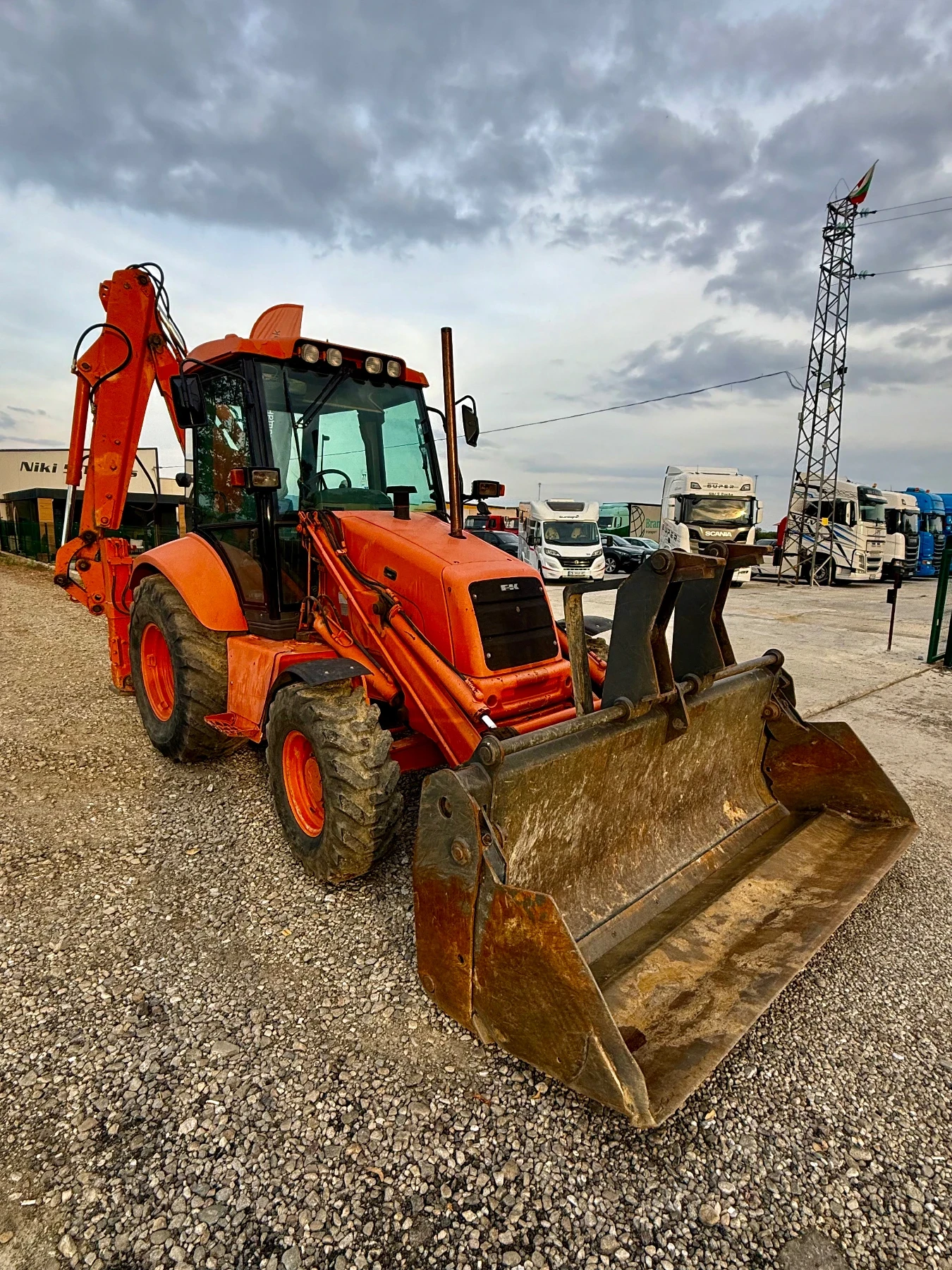 Багер Kobelco B-110 4PS - изображение 4