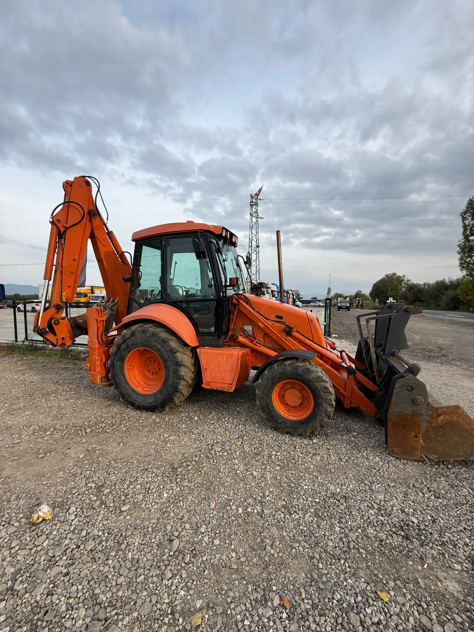 Багер Kobelco B-110 4PS - изображение 5
