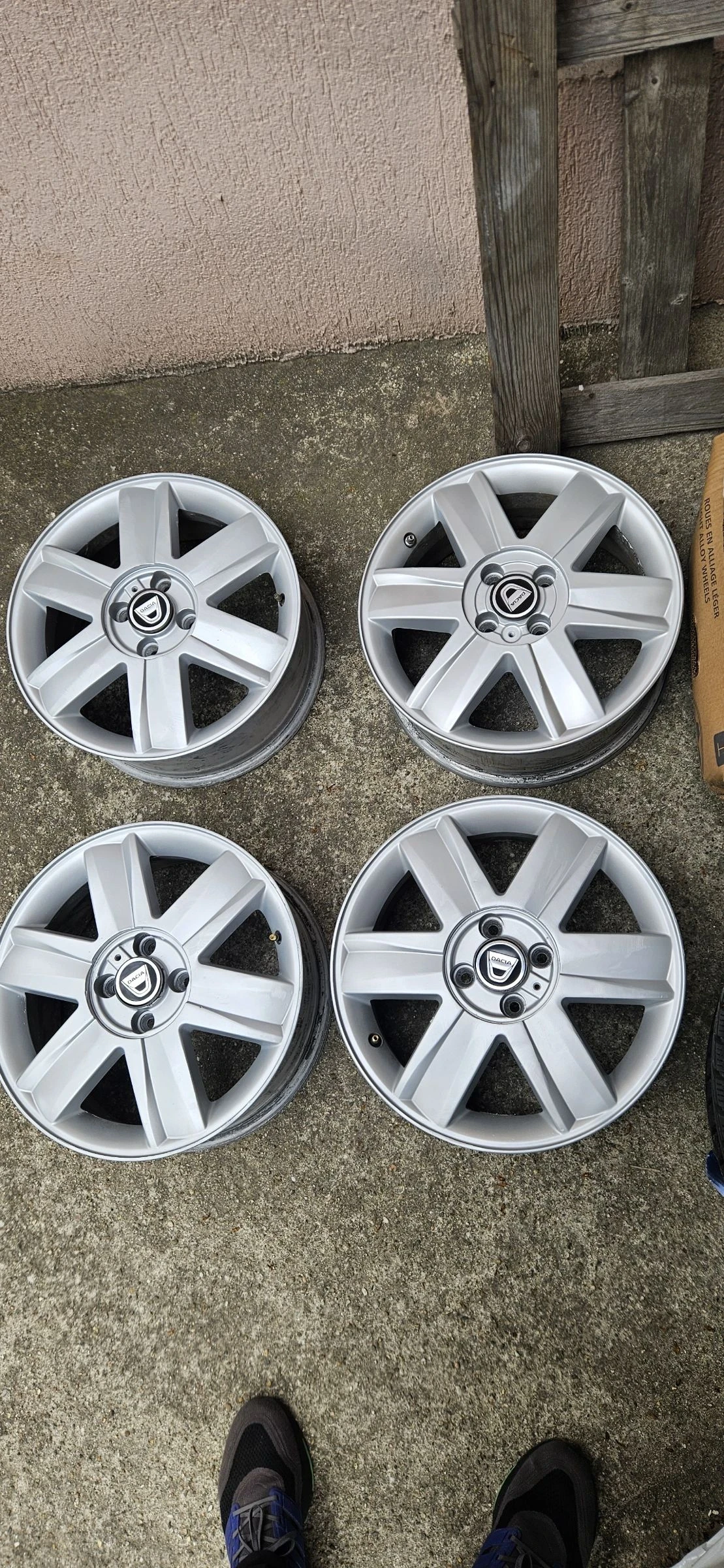 Джанти за Dacia Dokker