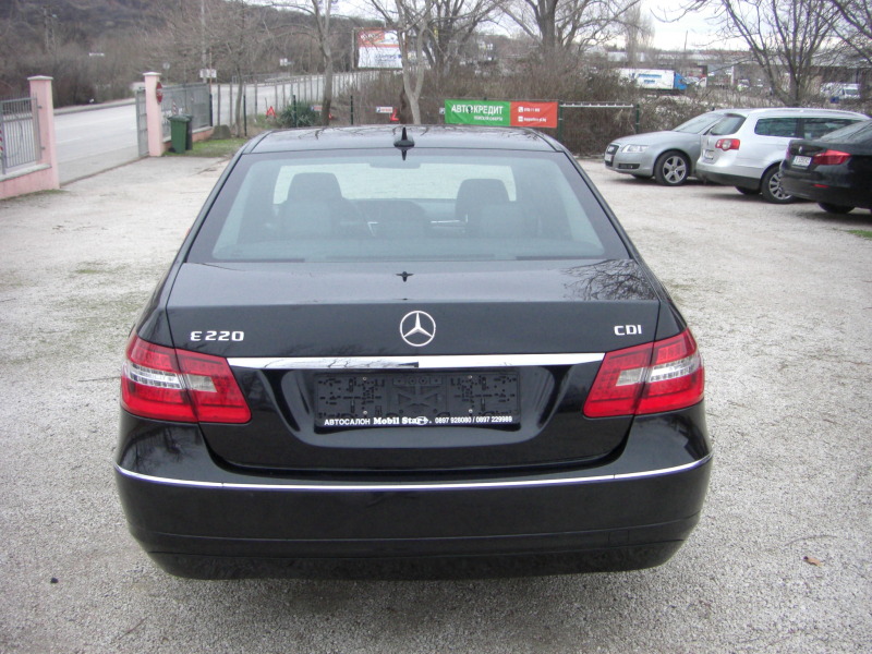 Mercedes-Benz E 220 cdi 200 AVANGARD, снимка 4 - Автомобили и джипове - 44303052