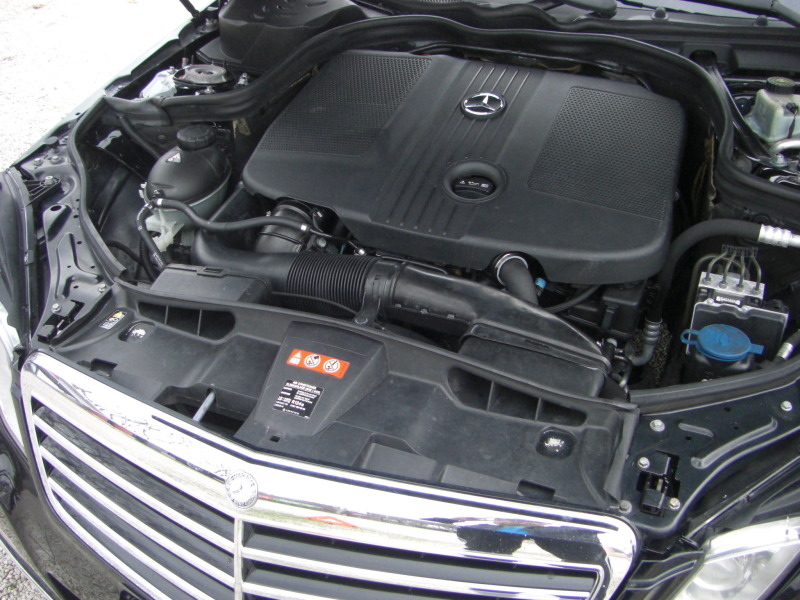 Mercedes-Benz E 220 cdi 200 AVANGARD, снимка 17 - Автомобили и джипове - 44303052