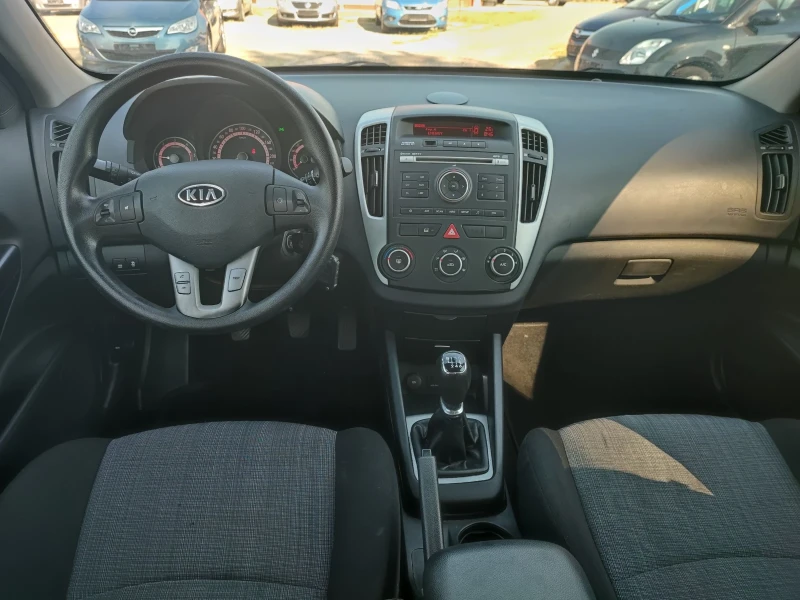 Kia Ceed 1/6 CRDI, снимка 10 - Автомобили и джипове - 46903715