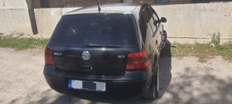 VW Golf 1.8т, снимка 7 - Автомобили и джипове - 47353857