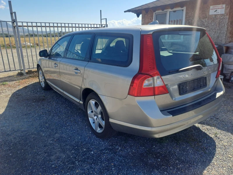 Volvo V70 2.4d.183 k.o., снимка 4 - Автомобили и джипове - 51694031