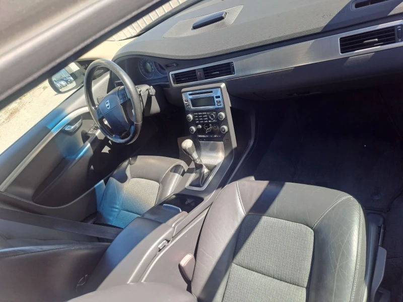 Volvo V70 2.4d.183 k.o., снимка 6 - Автомобили и джипове - 51694031