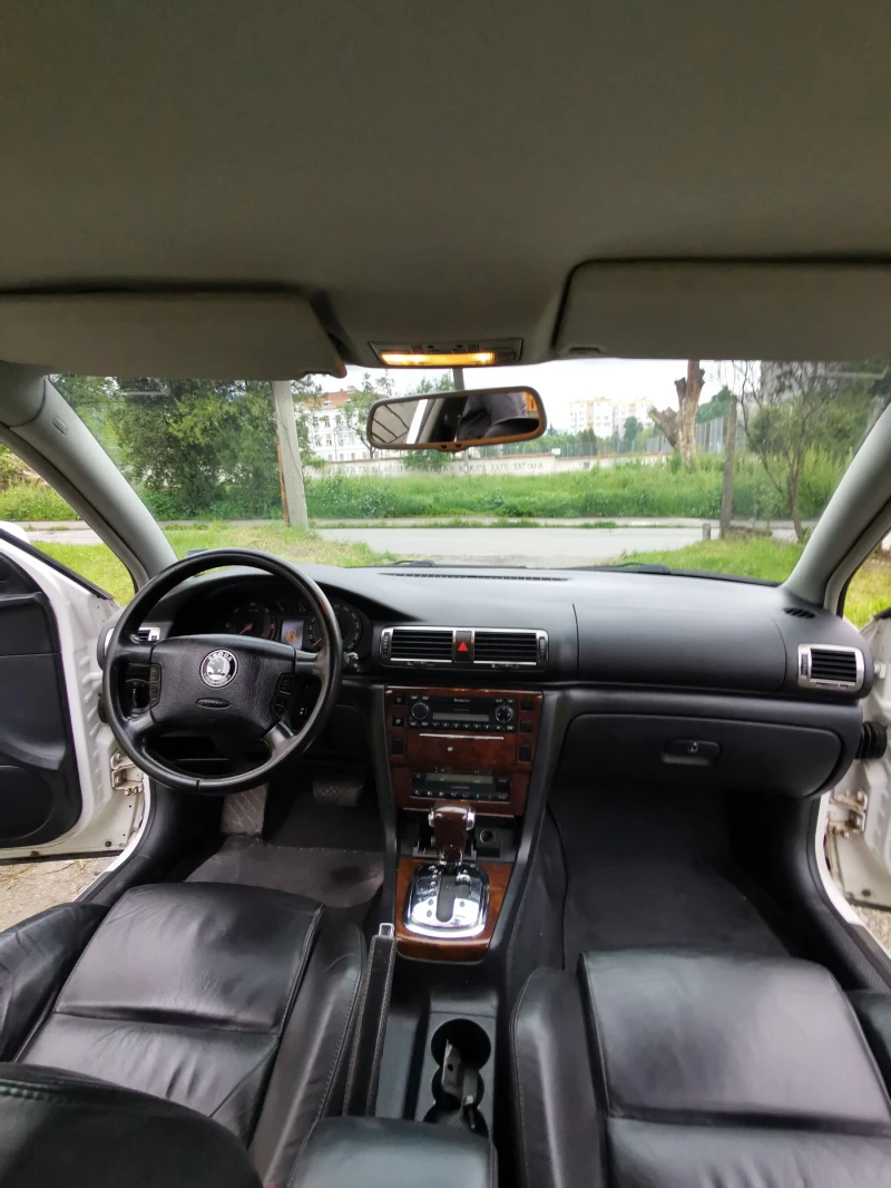 Skoda Superb, снимка 8 - Автомобили и джипове - 52369846