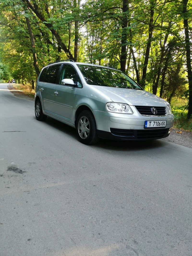 VW Touran, снимка 3 - Автомобили и джипове - 52417233