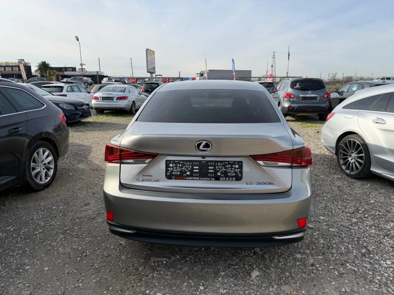Lexus IS 300 2.5 HYBRID, снимка 8 - Автомобили и джипове - 52621351