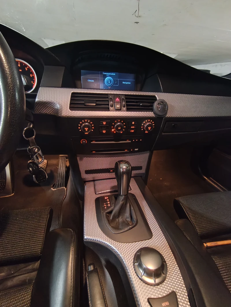 BMW 525 Бензин+ газ, снимка 16 - Автомобили и джипове - 53053402