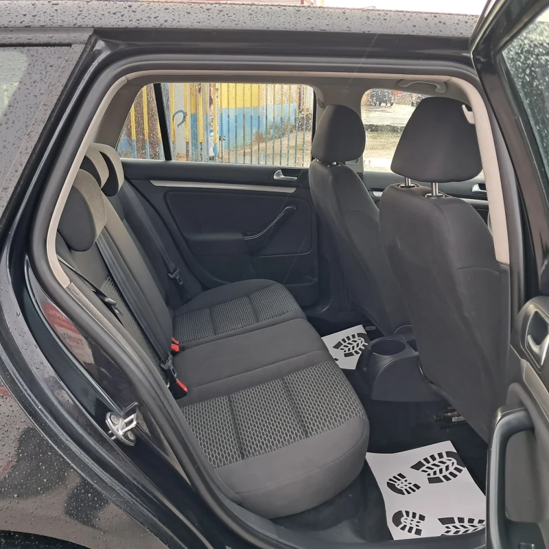 VW Golf 1.6TDI, снимка 11 - Автомобили и джипове - 53505774