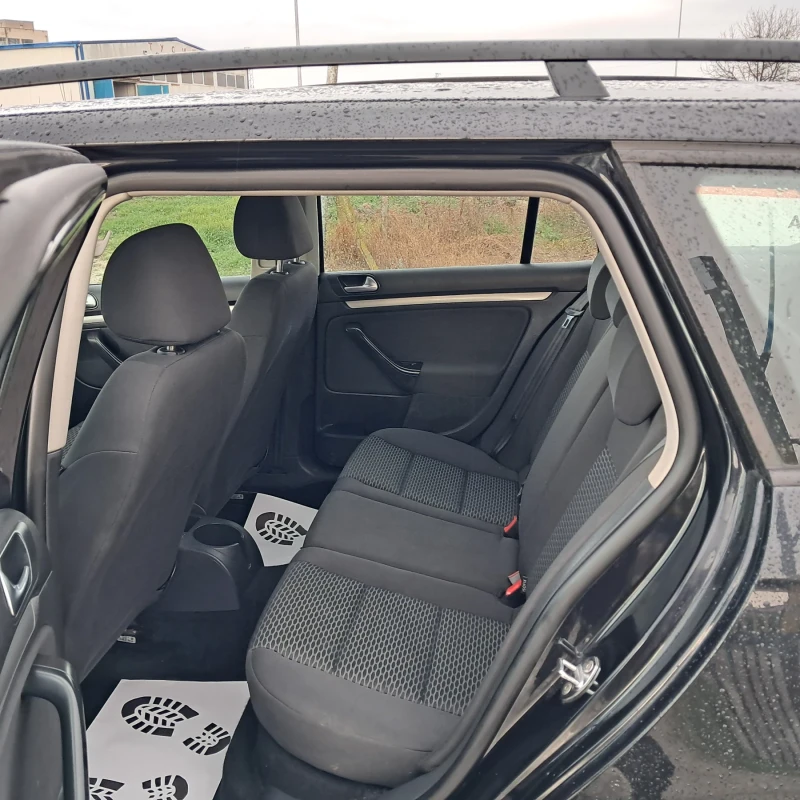 VW Golf 1.6TDI, снимка 9 - Автомобили и джипове - 53505774