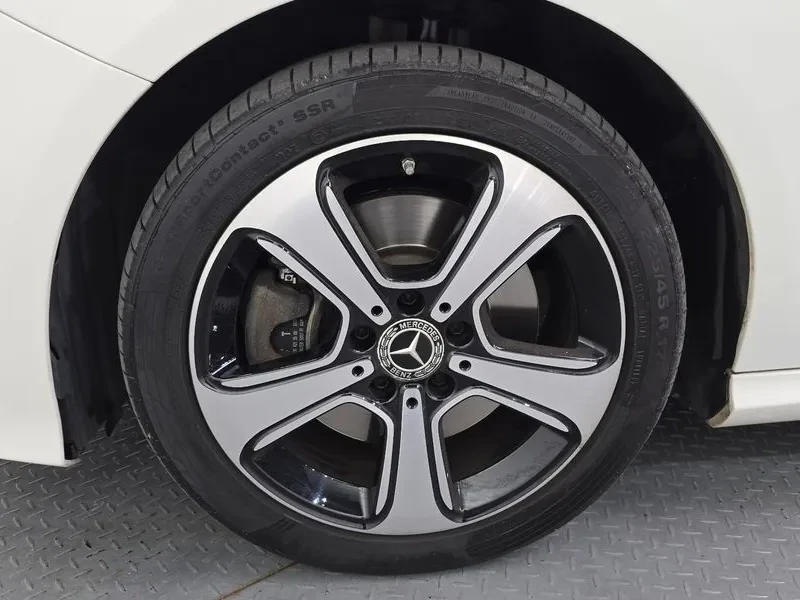 Mercedes-Benz B 220, снимка 5 - Автомобили и джипове - 54863796
