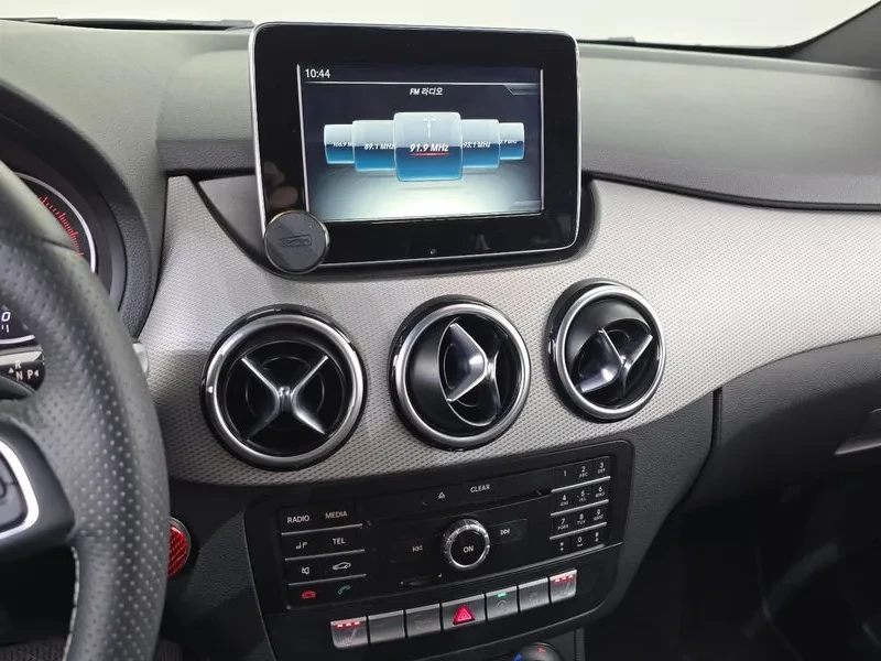 Mercedes-Benz B 220, снимка 12 - Автомобили и джипове - 54863796
