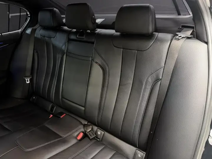 BMW 540 * M SPORT| NAV| 360CAM| HK SOUND| SUNROOF| SOFT CL, снимка 11 - Автомобили и джипове - 54918667