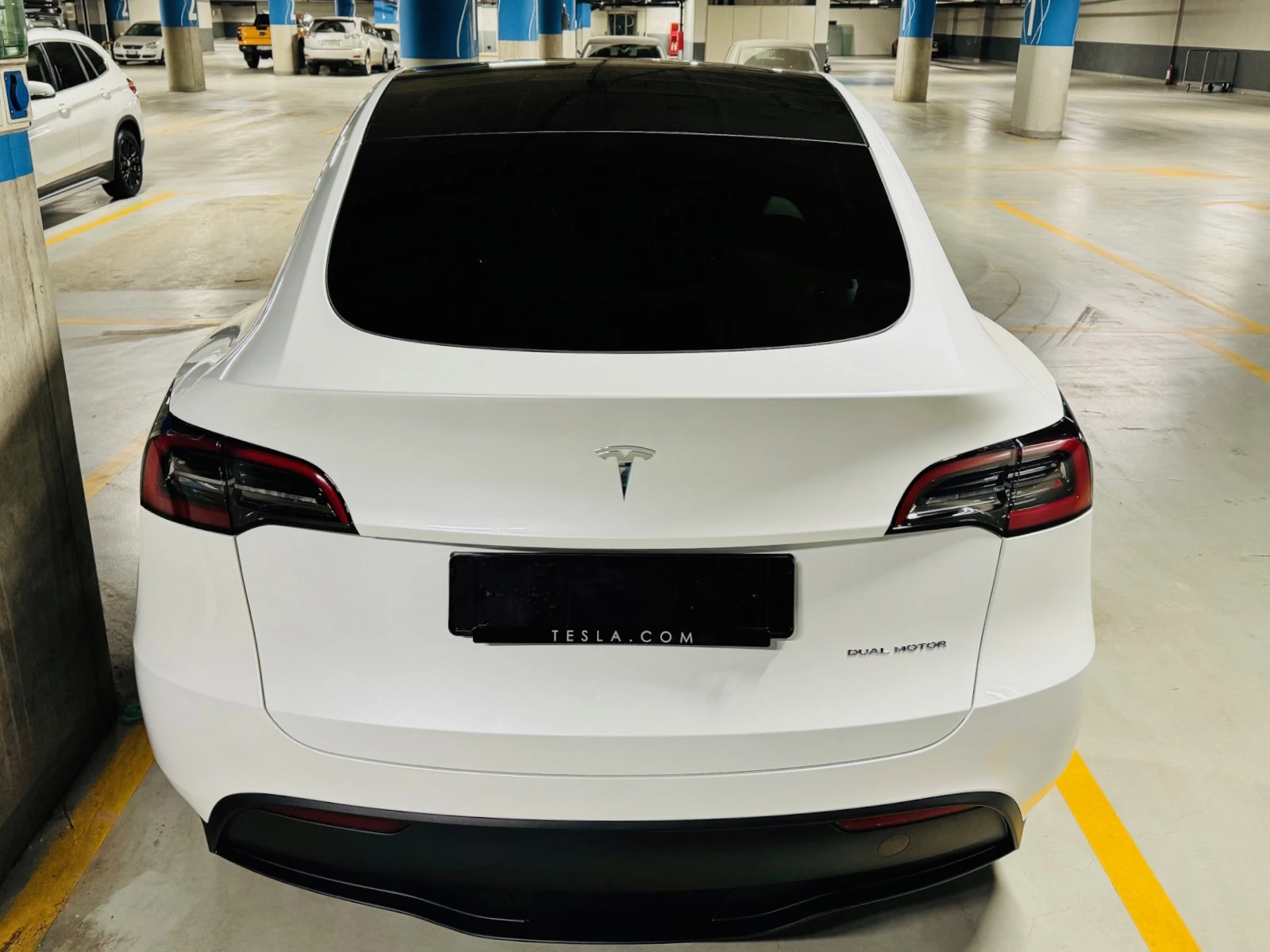 Tesla Model Y Long Range - 7km - ПРОДАДЕА - изображение 2