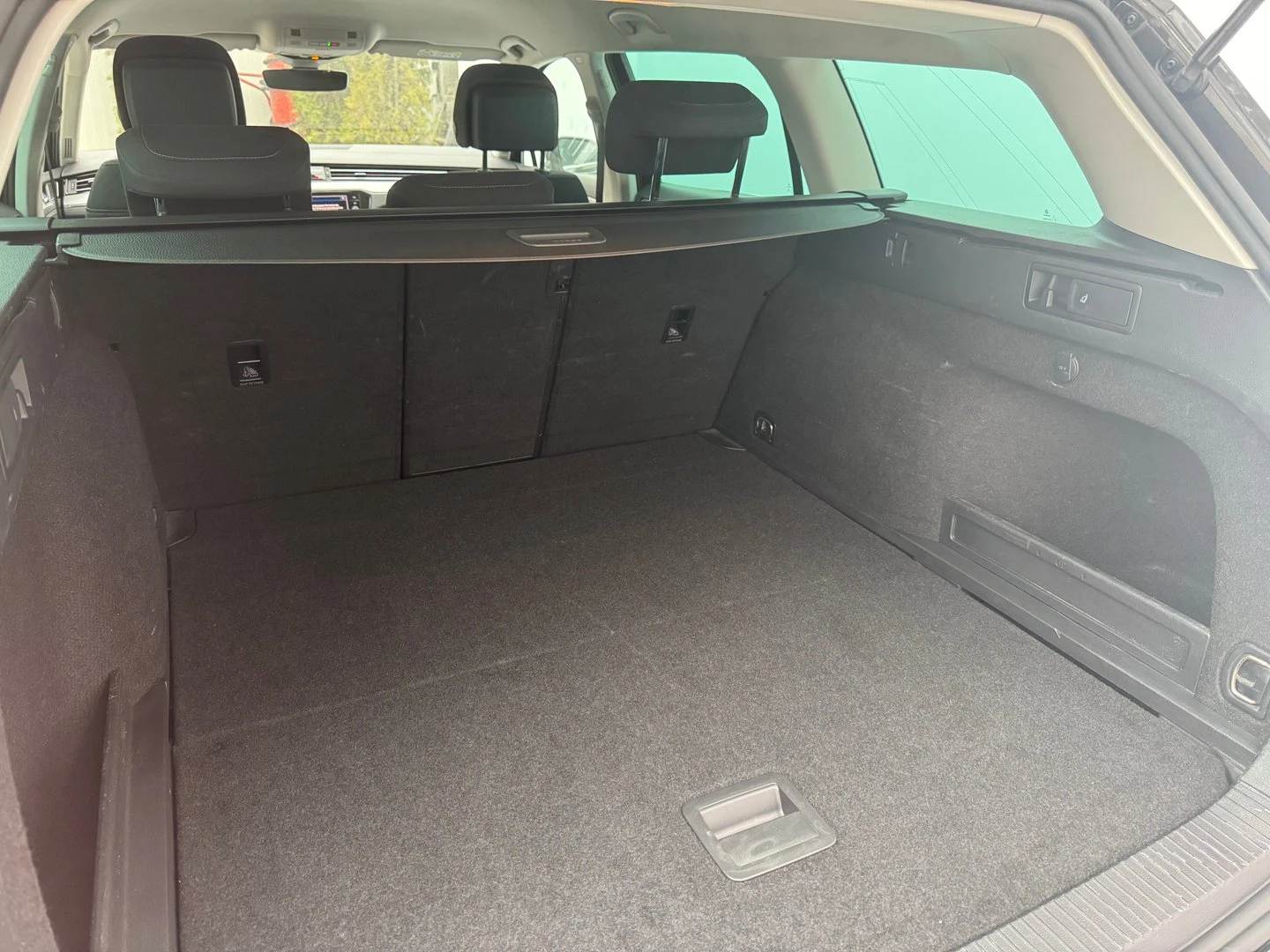 VW Passat Business 2.0 TDI SCR DSG - изображение 7