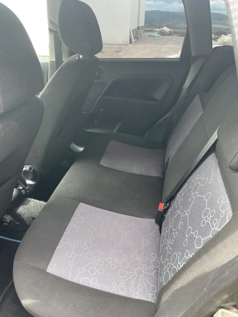 Ford Fiesta 1.25 ГАЗ-Бензин - изображение 5