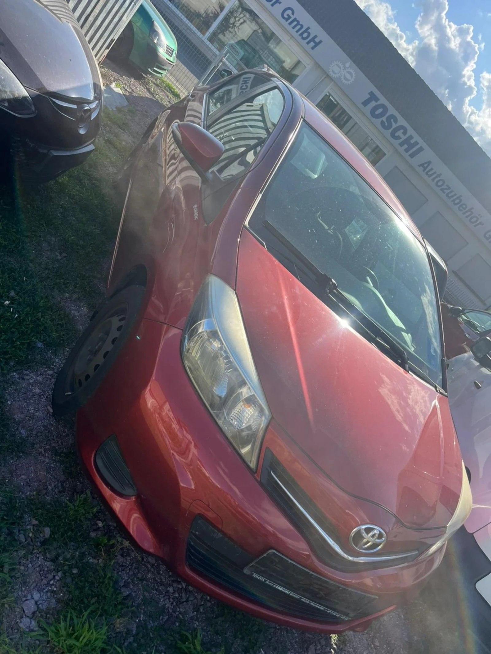 Toyota Yaris  - изображение 4