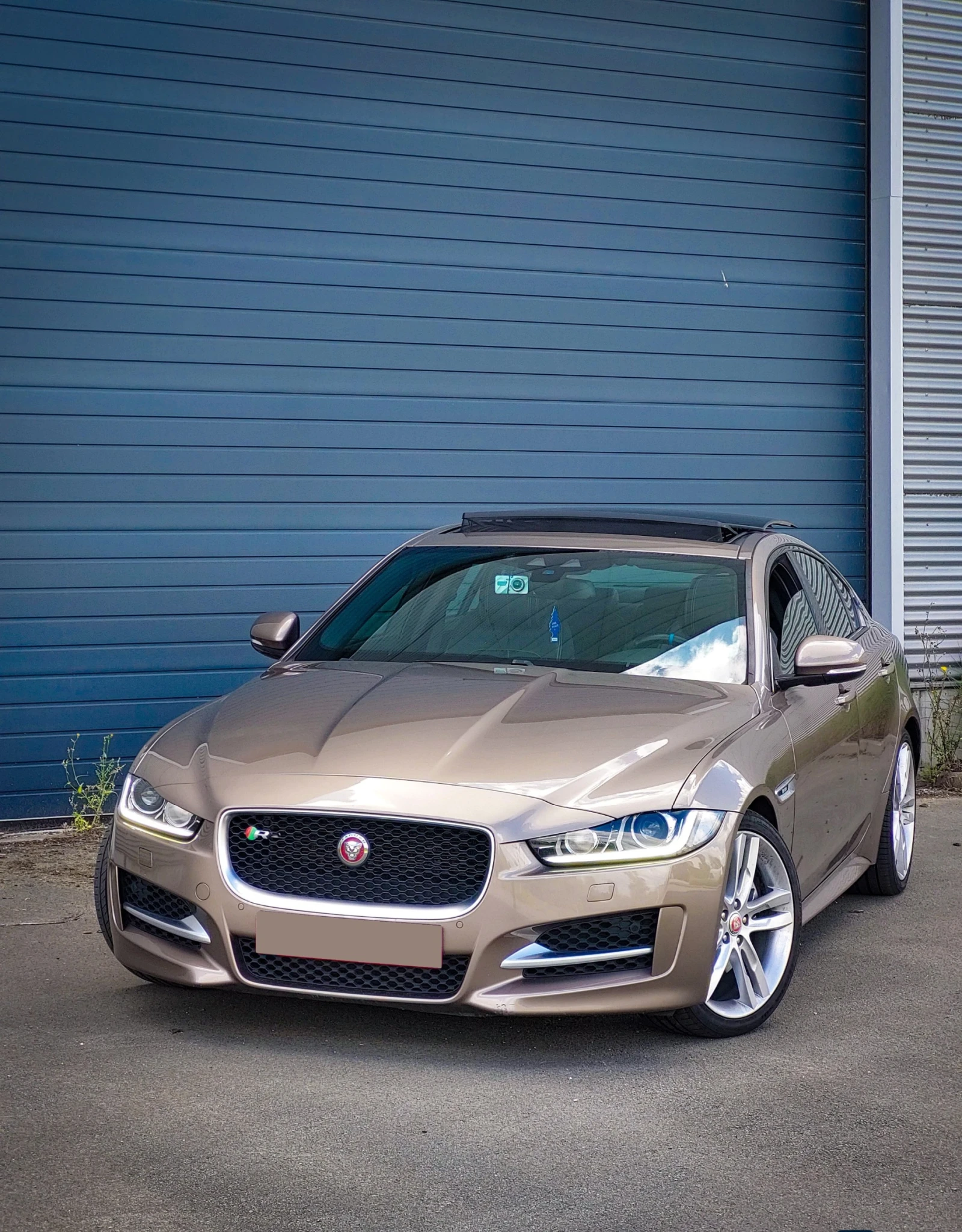 Jaguar XE R-Sport - изображение 2