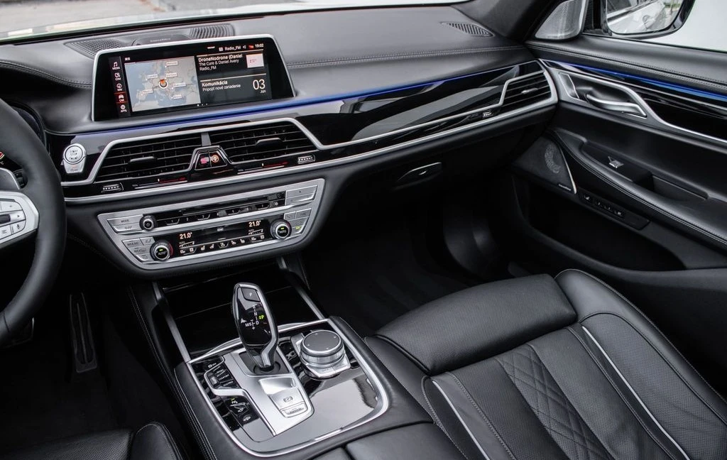 BMW 750 d xDrive M-Sport - изображение 8