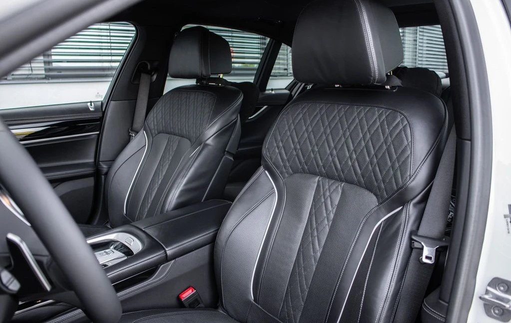 BMW 750 d xDrive M-Sport - изображение 7