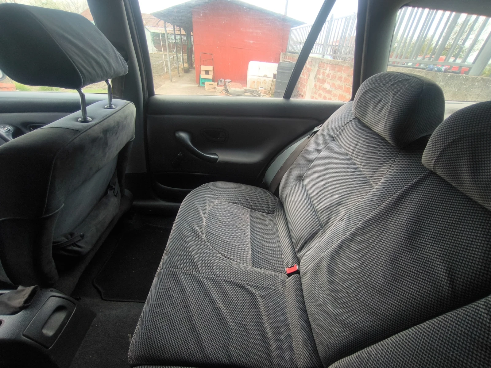 Peugeot 406, снимка 8 - Автомобили и джипове - 54243134