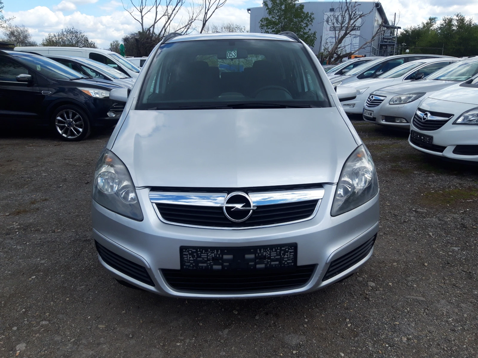 Opel Zafira 1.8i-16V-140к.с* 7места* , снимка 2 - Автомобили и джипове - 54306327