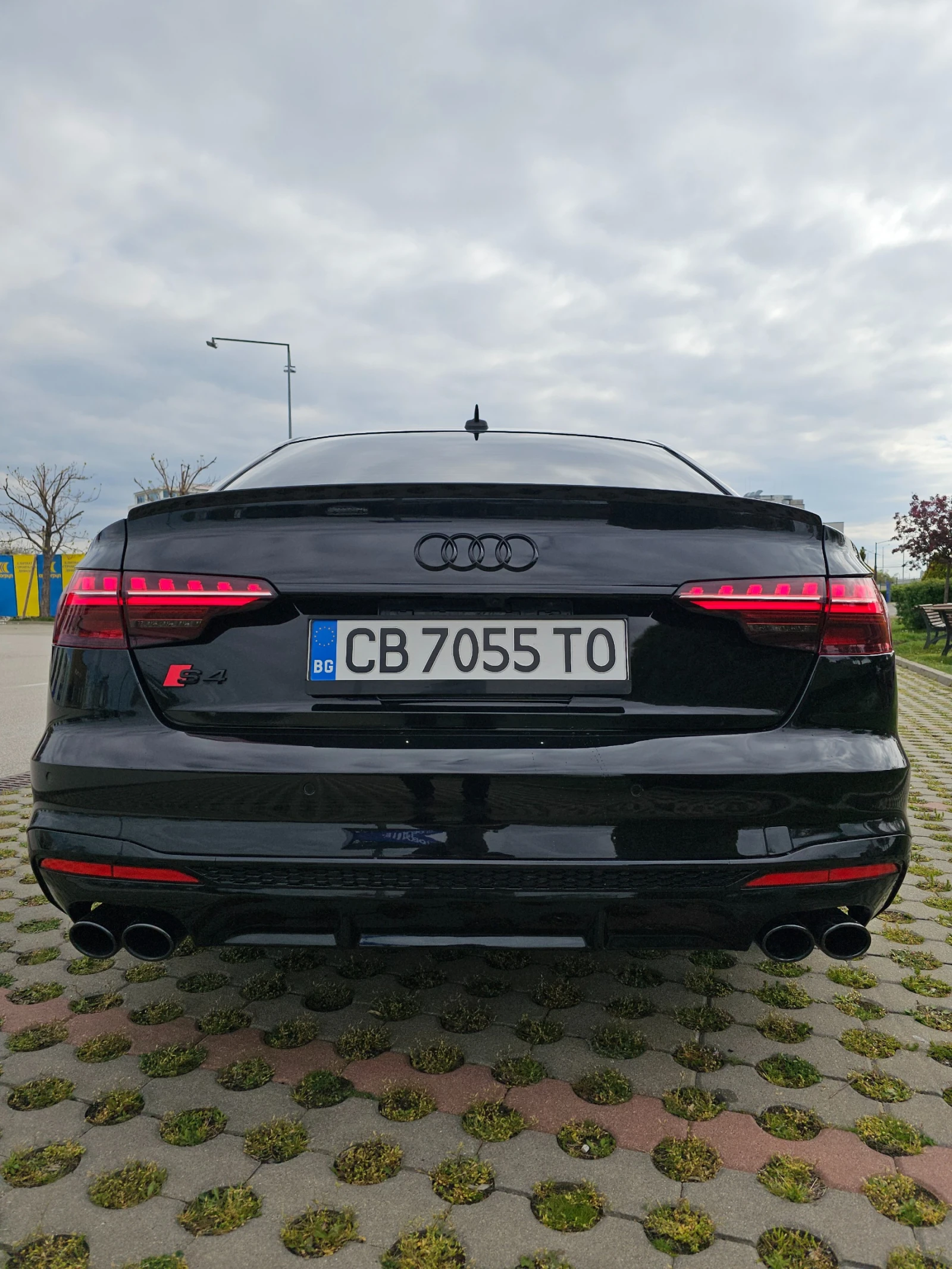Audi S4 3.0 Prestige / Black Optic, снимка 10 - Автомобили и джипове - 54386956