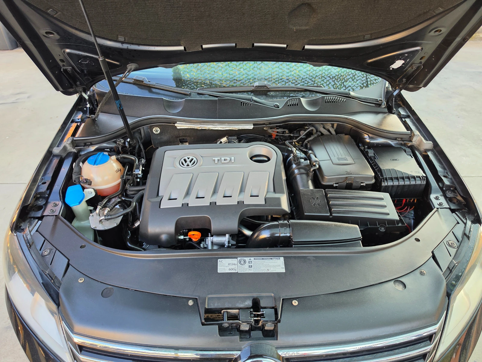 VW Passat 2.0TDI HIGHLINE /SEDAN/, снимка 16 - Автомобили и джипове - 54443170