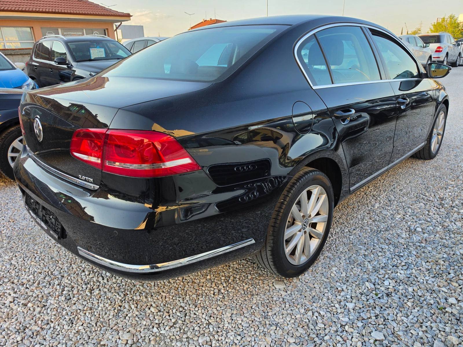VW Passat 2.0TDI HIGHLINE /SEDAN/, снимка 4 - Автомобили и джипове - 54443170