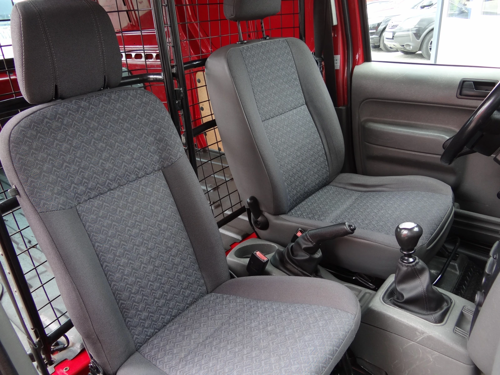 Ford Connect 1.8Tdi - 75k.c. , снимка 10 - Автомобили и джипове - 54652469
