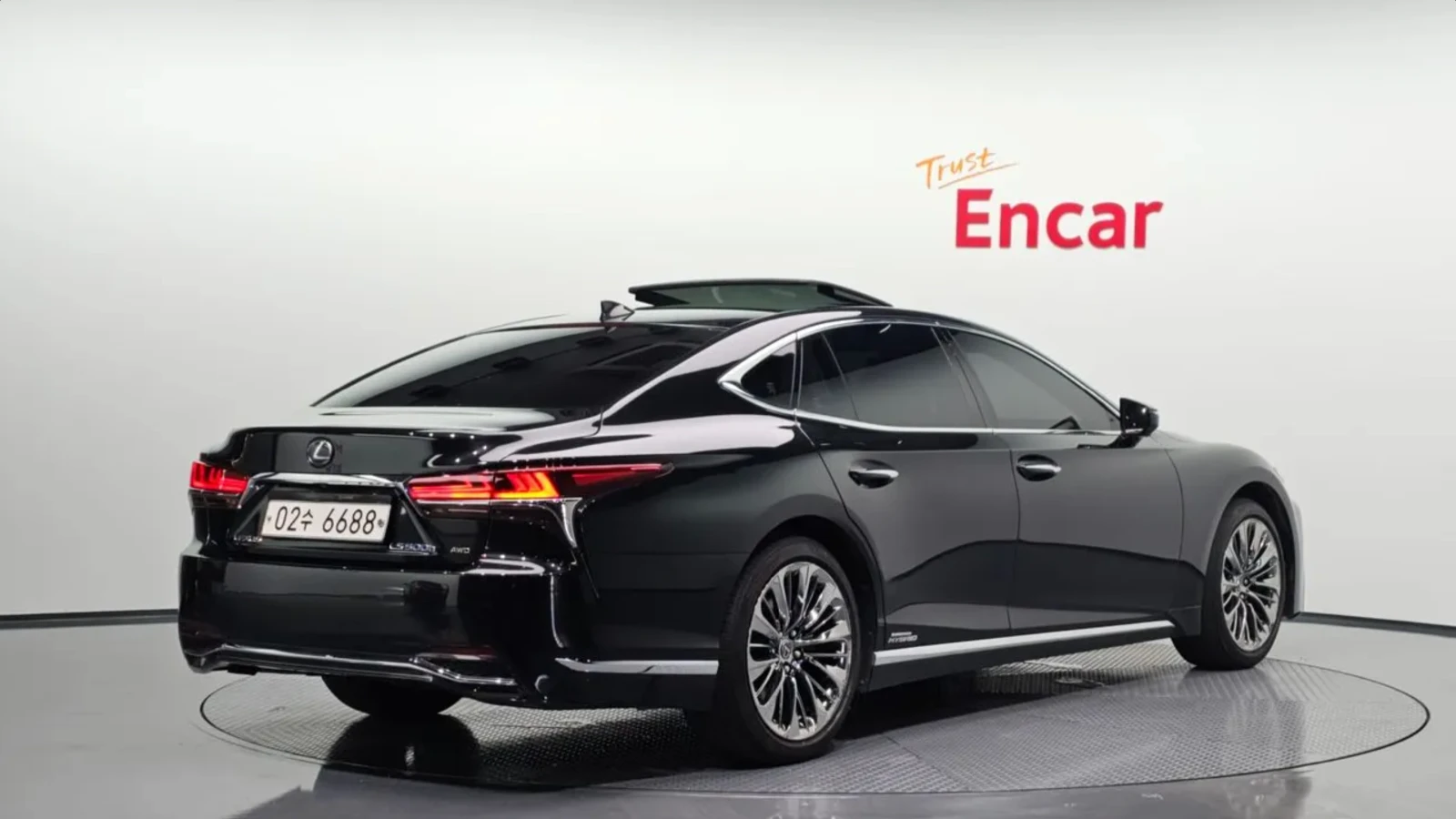 Lexus LS 500h EXECUTIVE | МАСАЖ | ПОДГРЕВ | ОБДУХ | ЩОРИ, снимка 3 - Автомобили и джипове - 54667604