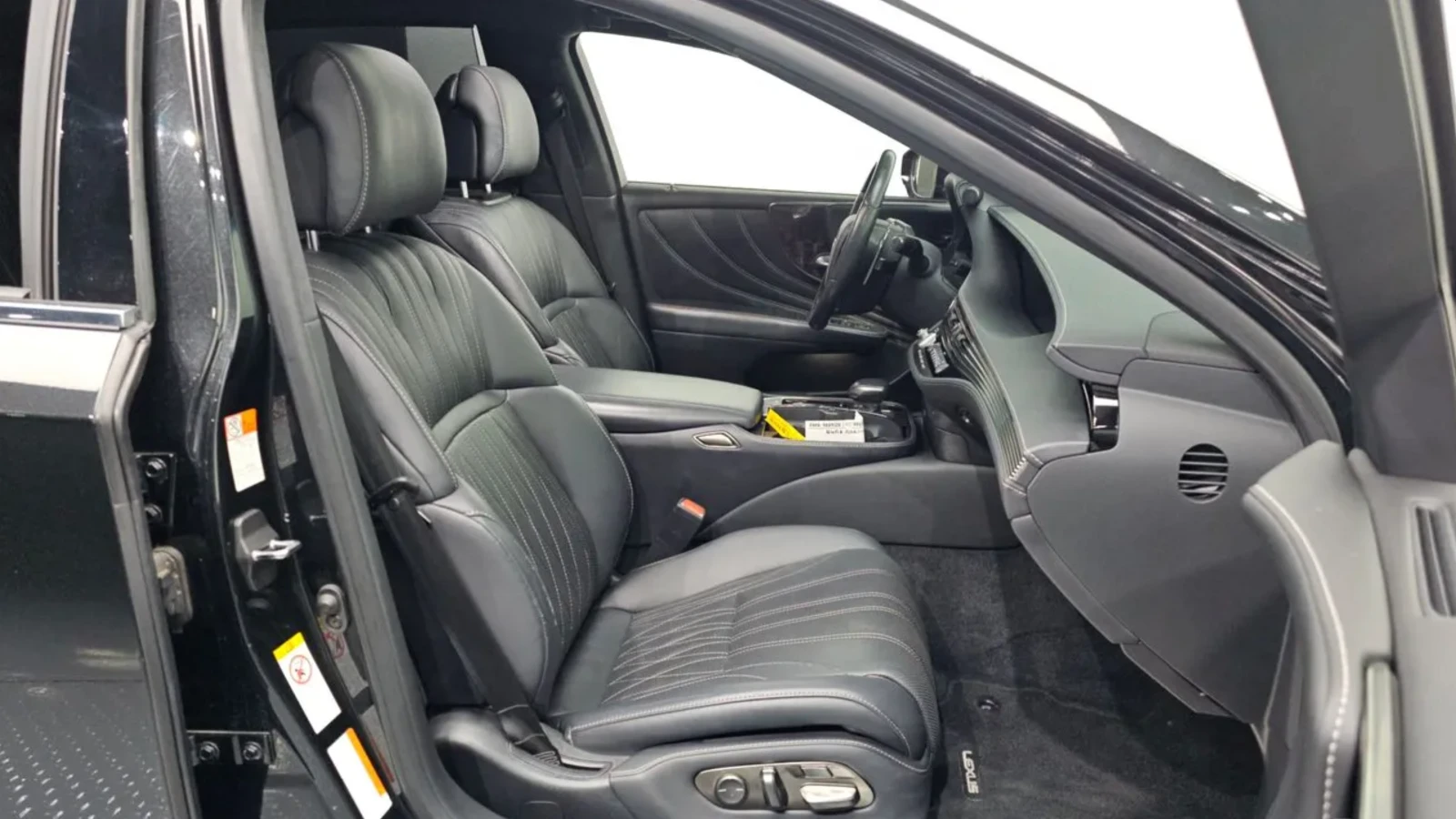 Lexus LS 500h EXECUTIVE | МАСАЖ | ПОДГРЕВ | ОБДУХ | ЩОРИ, снимка 6 - Автомобили и джипове - 54667604