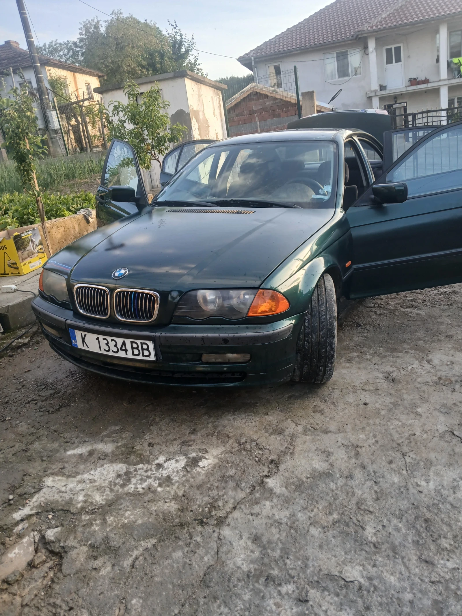 BMW 320 Diesel, снимка 10 - Автомобили и джипове - 54771198