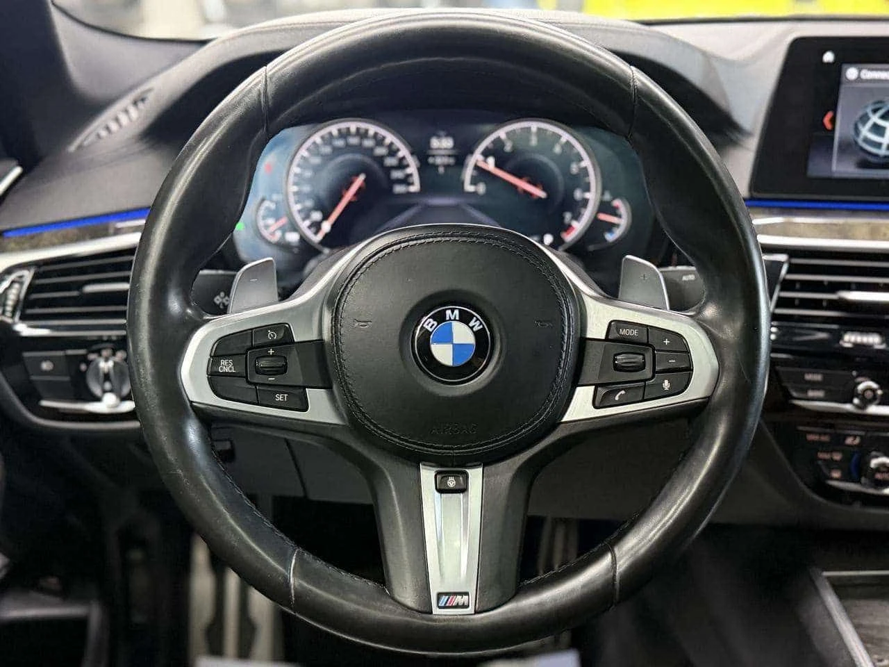 BMW 540 * M SPORT| NAV| 360CAM| HK SOUND| SUNROOF| SOFT CL, снимка 10 - Автомобили и джипове - 54918667